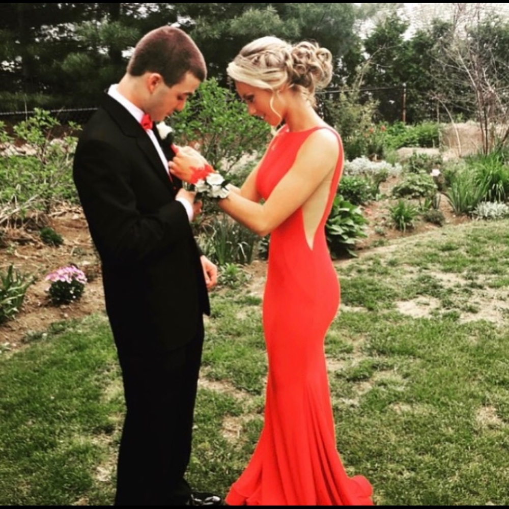 Red prom dress